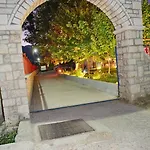 Διαμέρισμα φοίνικας *