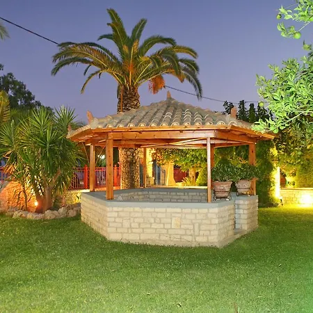 Foinikas Apartman Eratiní